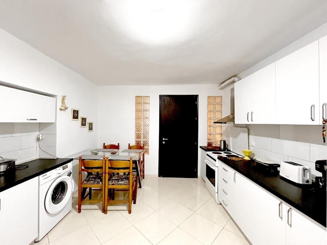 Brunari Apartment Влёра Экстерьер фото